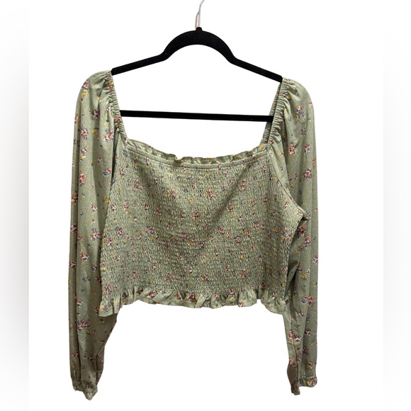 SO Tops - Green Smocked Puff Sleeve Crop Blouse